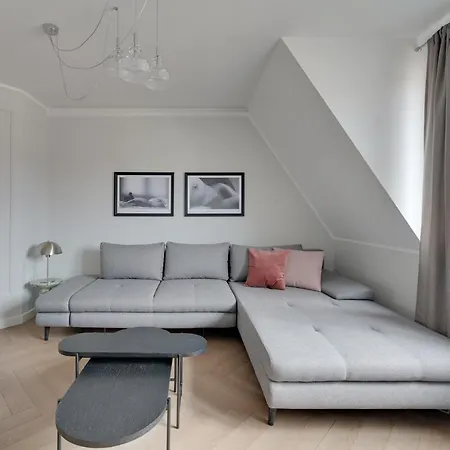 Tartaczna Center By Downtown Apartmán