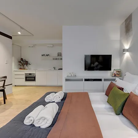 Tartaczna Center By Downtown Apartmán